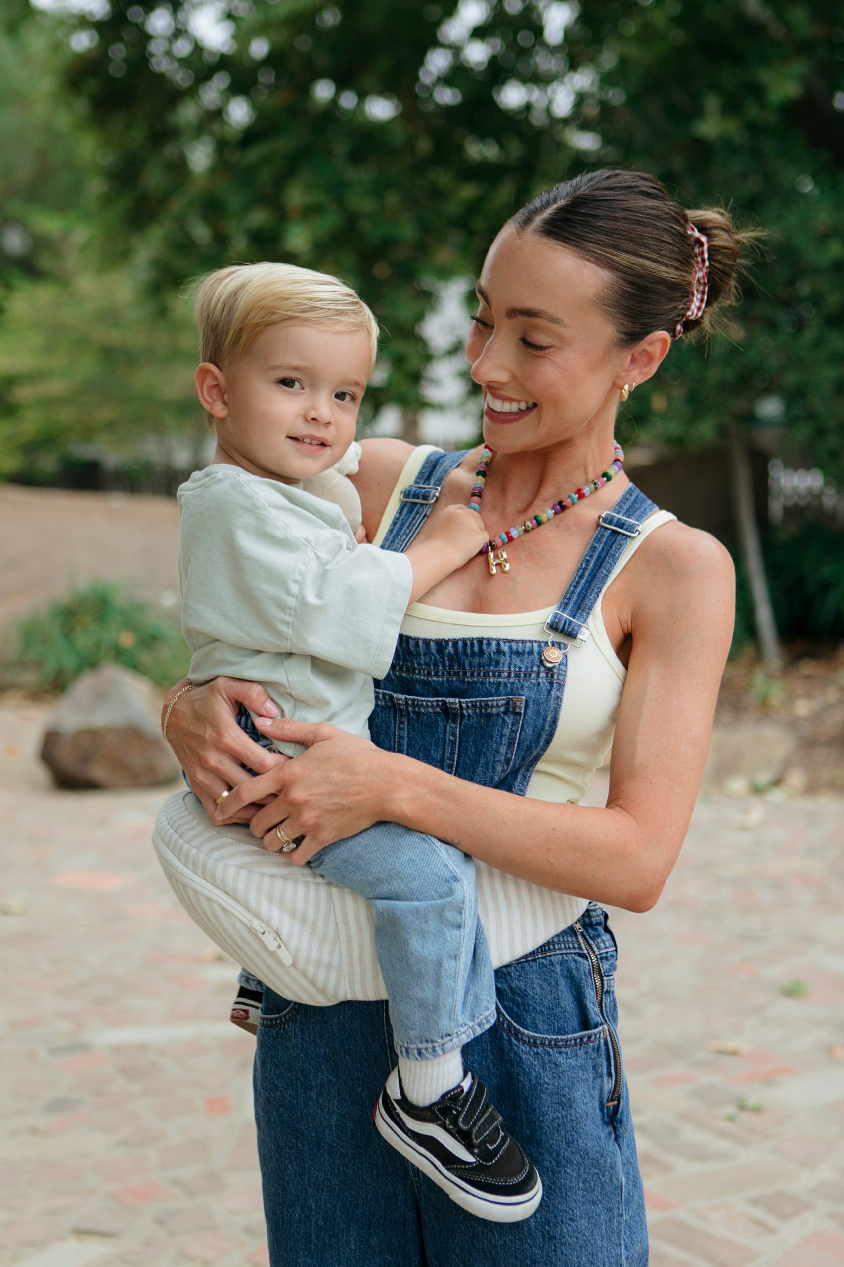 Swan - Toddler Hip Seat