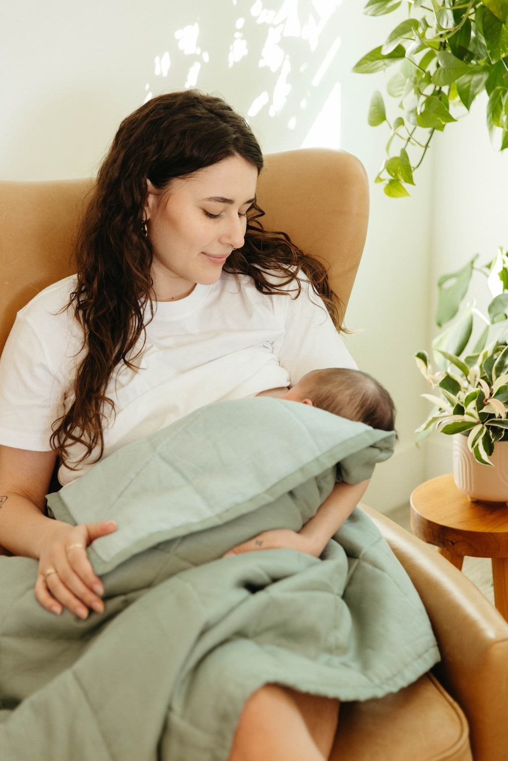 Jacarina/Grackle - Linen Quilted Blanket - Image 2