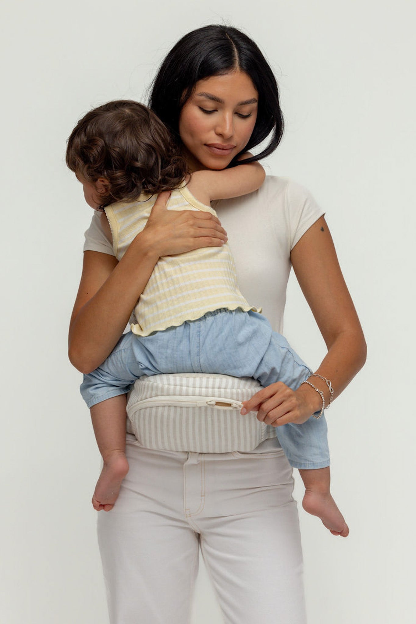 Swan - Toddler Hip Seat - Image 5